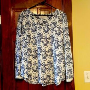 Loft rayon long sleeve blouse